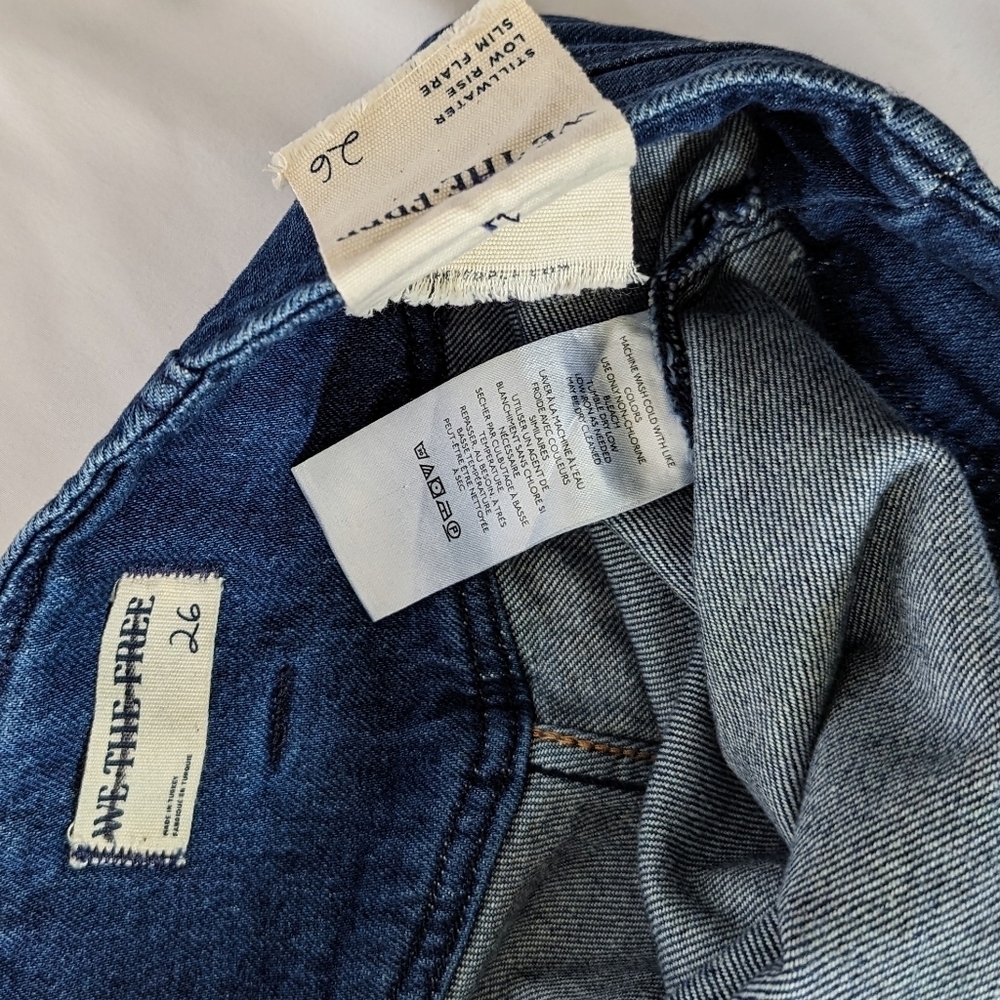 Free People We The Free Jeans Stillwater Low Rise Slim Flare Indigo Blue 26 NWT - Picture 13 of 15